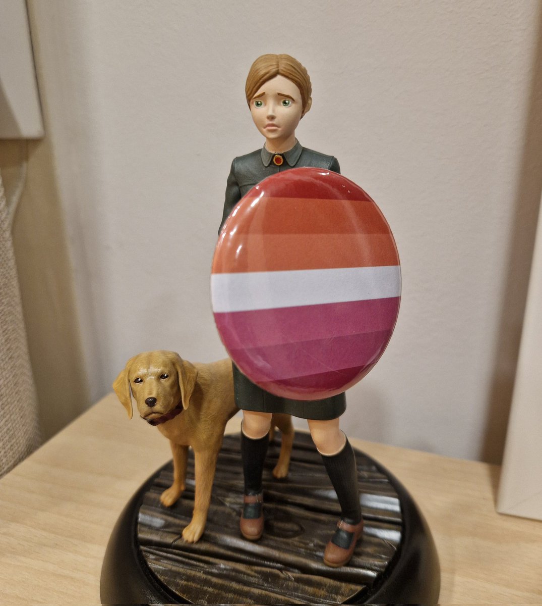 unlucky_Gurl_'s tweet photo. Jennifer proud lesbian moment 🏳️‍🌈🌹 https://t.co/oGtI0obIuN