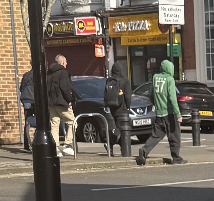 HanwellWe's tweet image. dear @EalingCouncil @ealingMPS @metpoliceuk 
If ealing had community policing then these guys/ addicts/ thieves/ shoplifters would have been stopped.
but alas no they went to the supermarkets to shoplift.

Nice life for some
@sainsburys @waitrose @MailOnline @LidlGB @Tesco