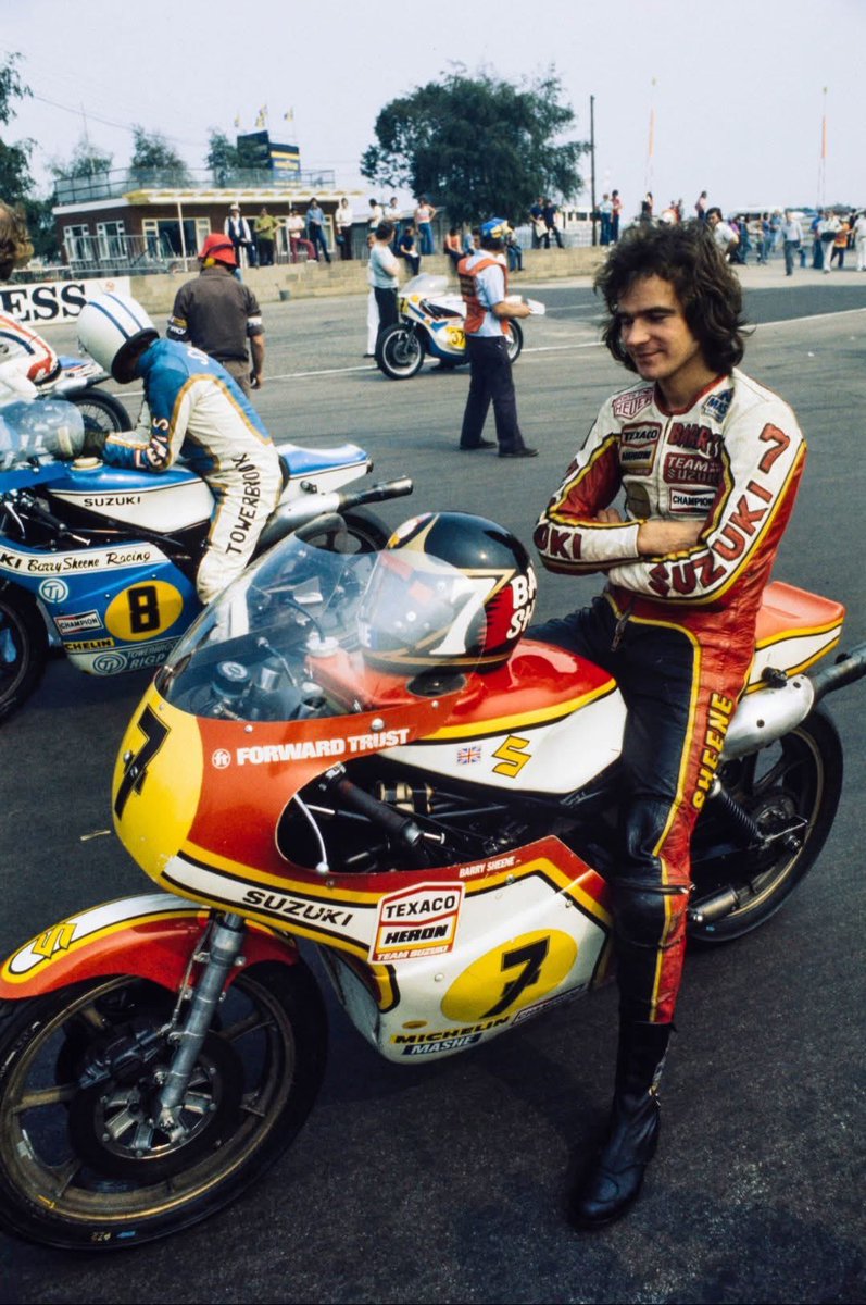 stuarthiggs's tweet image. Another year passes since 10/03/03 - RIP Barry Sheene #BS7 #hero ✌️