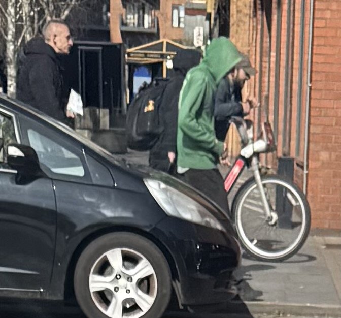 HanwellWe's tweet image. dear @EalingCouncil @ealingMPS @metpoliceuk 
If ealing had community policing then these guys/ addicts/ thieves/ shoplifters would have been stopped.
but alas no they went to the supermarkets to shoplift.

Nice life for some
@sainsburys @waitrose @MailOnline @LidlGB @Tesco