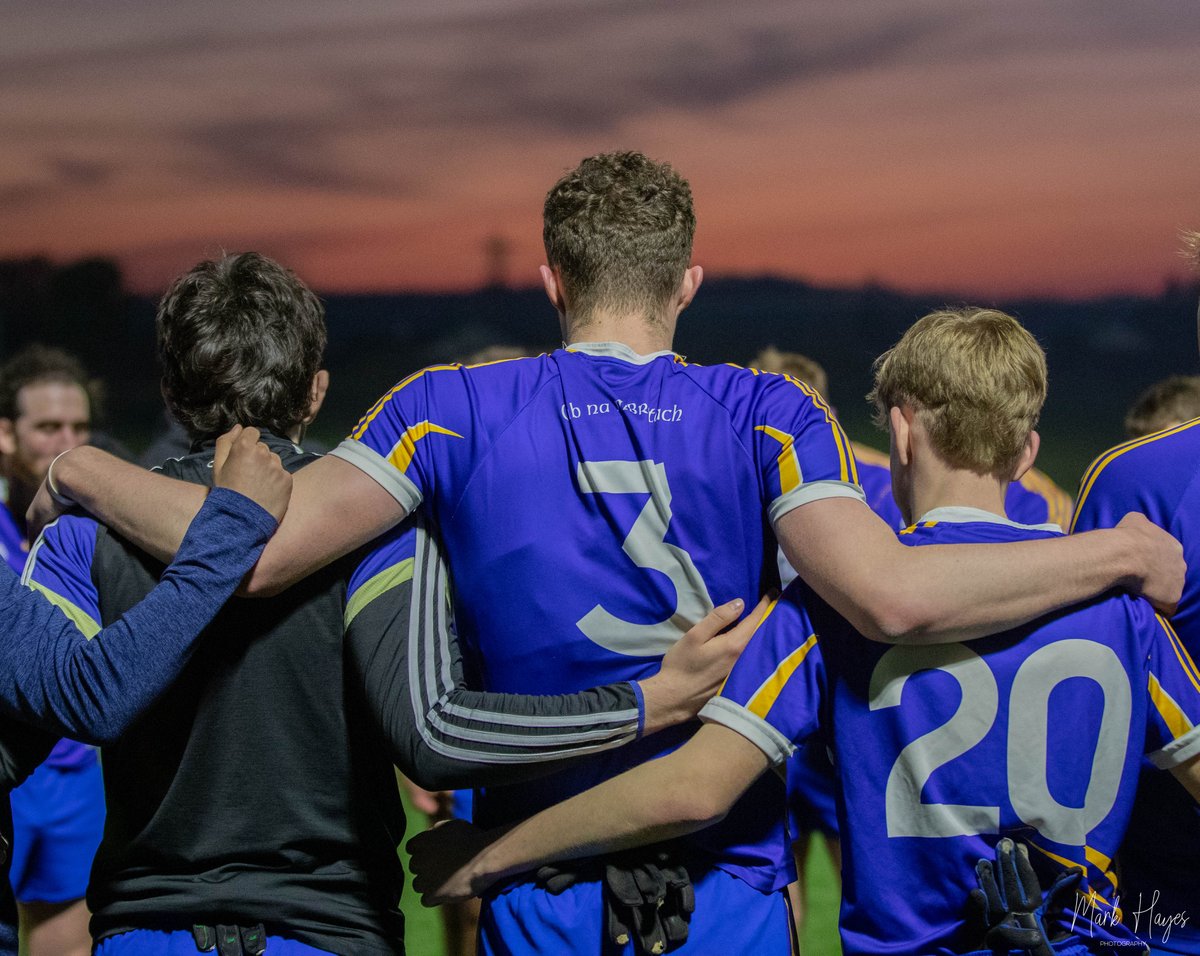 MarkHayesPhotos's tweet photo. @BannerGAAEnnis Starting their League campaign against @inisdiomainpeil more photos on Facebook https://t.co/phdq80YwsE https://t.co/KgAy1keAzs