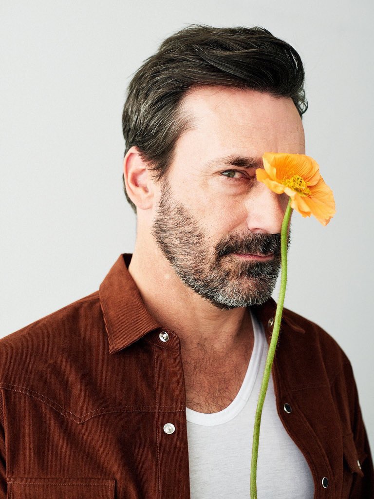 madmenpics's tweet photo. Happy birthday to Don Draper himself, Jon Hamm! https://t.co/oLGVMtmeu0