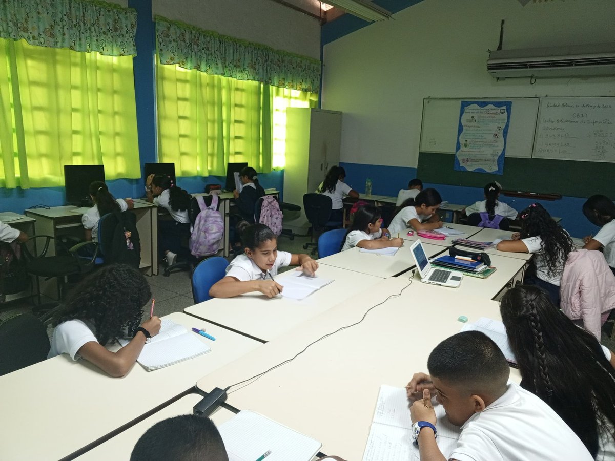 #10Mar | Tutora en Atención escolar a los estudiantes de 6to grado "B" en el CBIT Samuel Robinson del Municipio Angostura Del Orinoco sobre el buen uso de las pantallas móviles para fortalecer los procesos pedagógicos sobre tecnología. 

#MPPEDUCACION 
#SomosFundabit