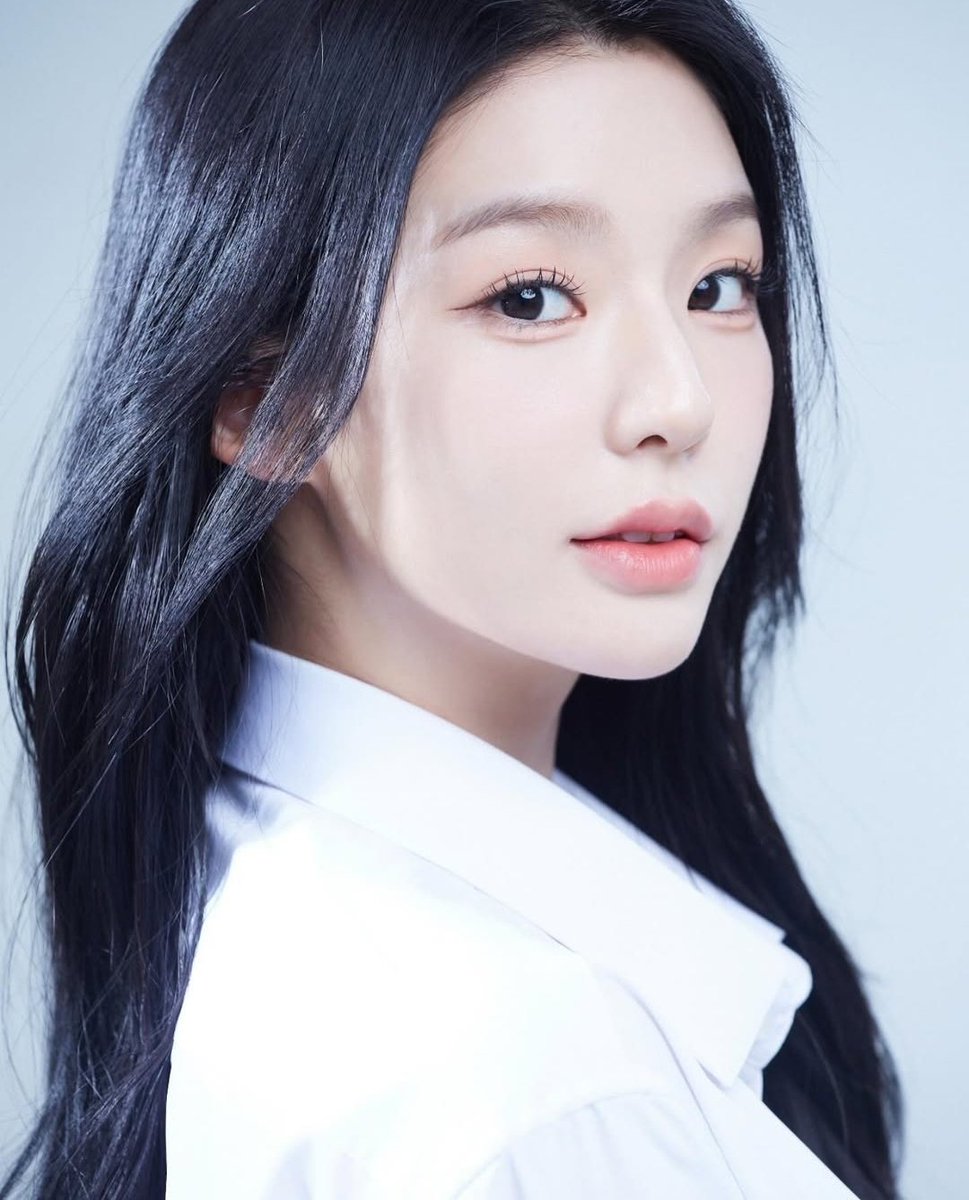 pradittoadew's tweet photo. Ubur ubur ikan lele, cakep banget lee
#SECRETNUMBER #Leesoodam https://t.co/tTy8b1DBwT
