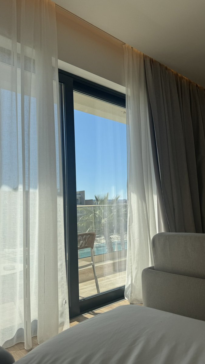 Tuntun_al's tweet photo. 🏖️🍶 https://t.co/uGoCu2bzZd