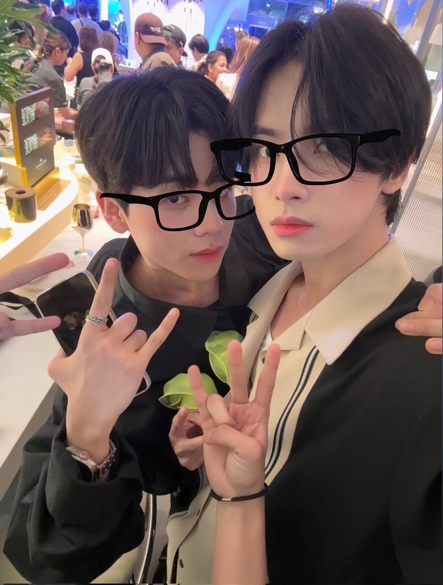[🌟]

We Wish your day to be filled with love, laughter, and the kind of accomplishment that only a true idol like you deserves! Happy Birthday VINCI 🐲 

-SKG

2O OUR LOV5 VINCI

#VINCIngko #VinciTurns25
#VINCI #빈치 
#HORI7ON #호라이즌 
<a href="/HORI7ONofficial/">HORI7ONofficial</a> 
<a href="/HORI7ON_twt/">HORI7ON member</a>