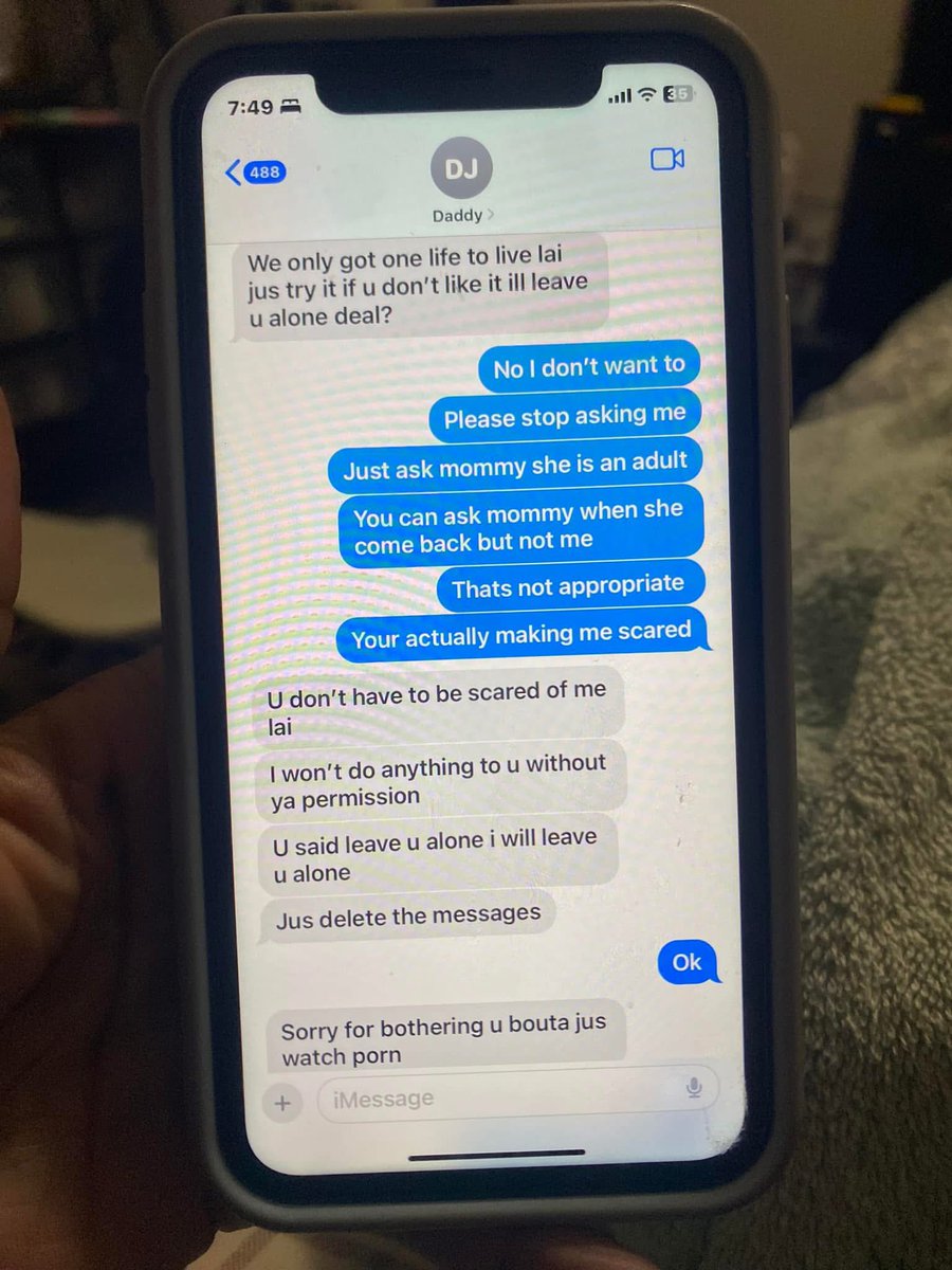 ISLANDBOYY11's tweet photo. i’m disgusted wtfff https://t.co/5A8f3V6exo
