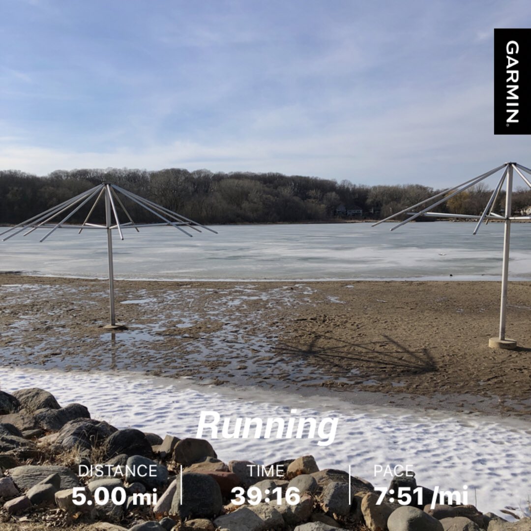The weather was definitely the highlight of the day!! Mid 60s and sunny definitely help my mood do a complete 180 and loved it all during the 5 mile run today.