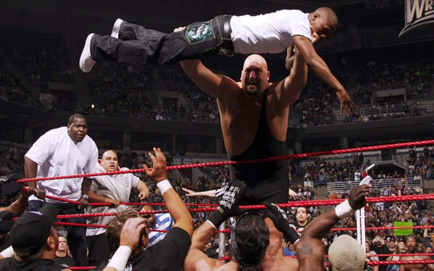 wrestle_hist's tweet photo. 3/10/2008
The Big Show and Floyd Mayweather WrestleMania XXIV weigh-in took place on RAW from the Bradley Center in Milwaukee, Wisconsin.
#WWE #WWERaw #BigShow #PaulWight #FloydMayweather #Money #ShaneMcMahon #ShaneOMac #HereComesTheMoney #MoneyTalks #TheBoyWonder https://t.co/6sS9Z0m2pw
