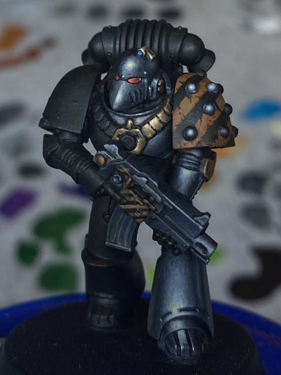 Wip on a Iron Warrior 
#PaintingWarhammer 
#WarhammerCommunity