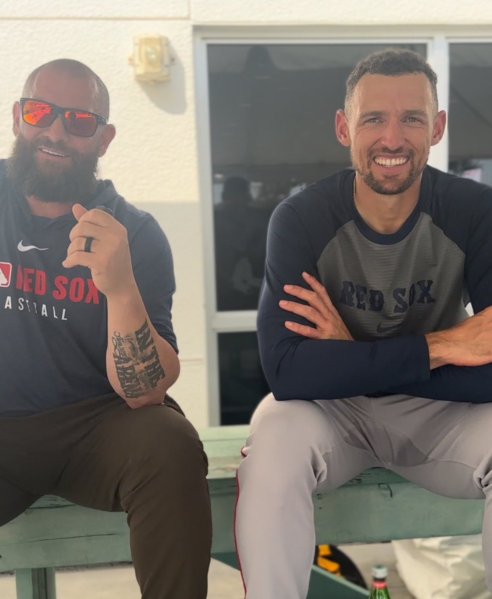 Rob Bradford tweet media