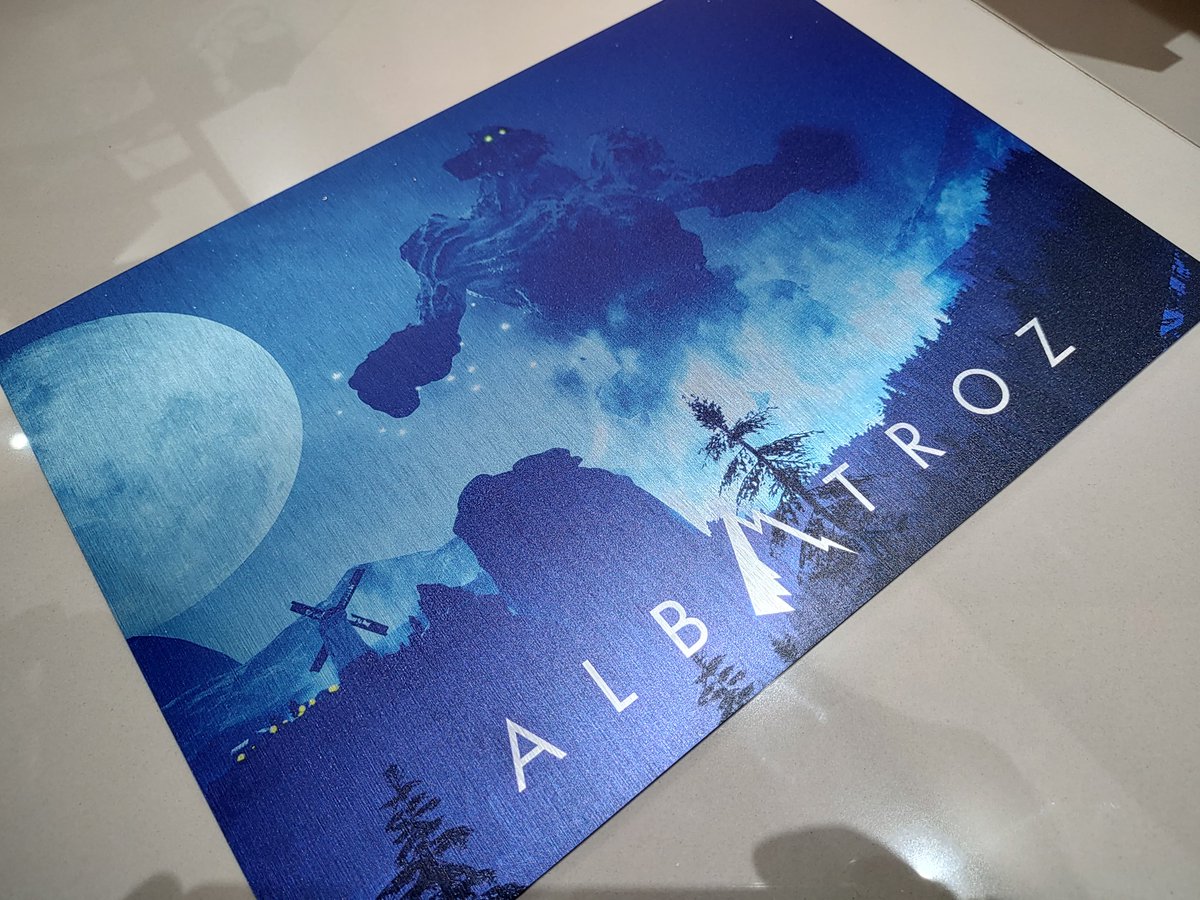 We just received a mystery box from <a href="/SOEDESCO/">SOΞDΞSCO</a>, packed with Albatroz copies, t-shirts, signs, and other awesome goodies! That was an incredible journey, thank you guys!