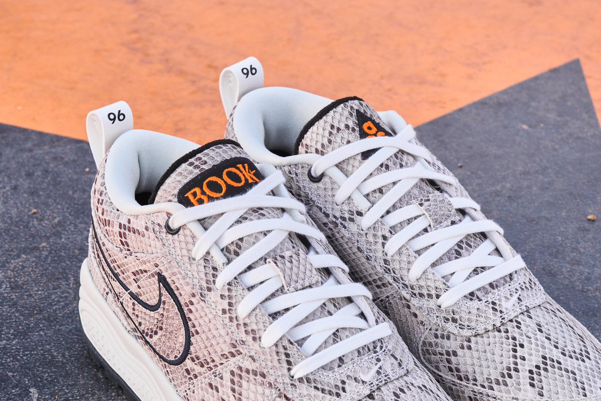 Reshoevn8r tweet media