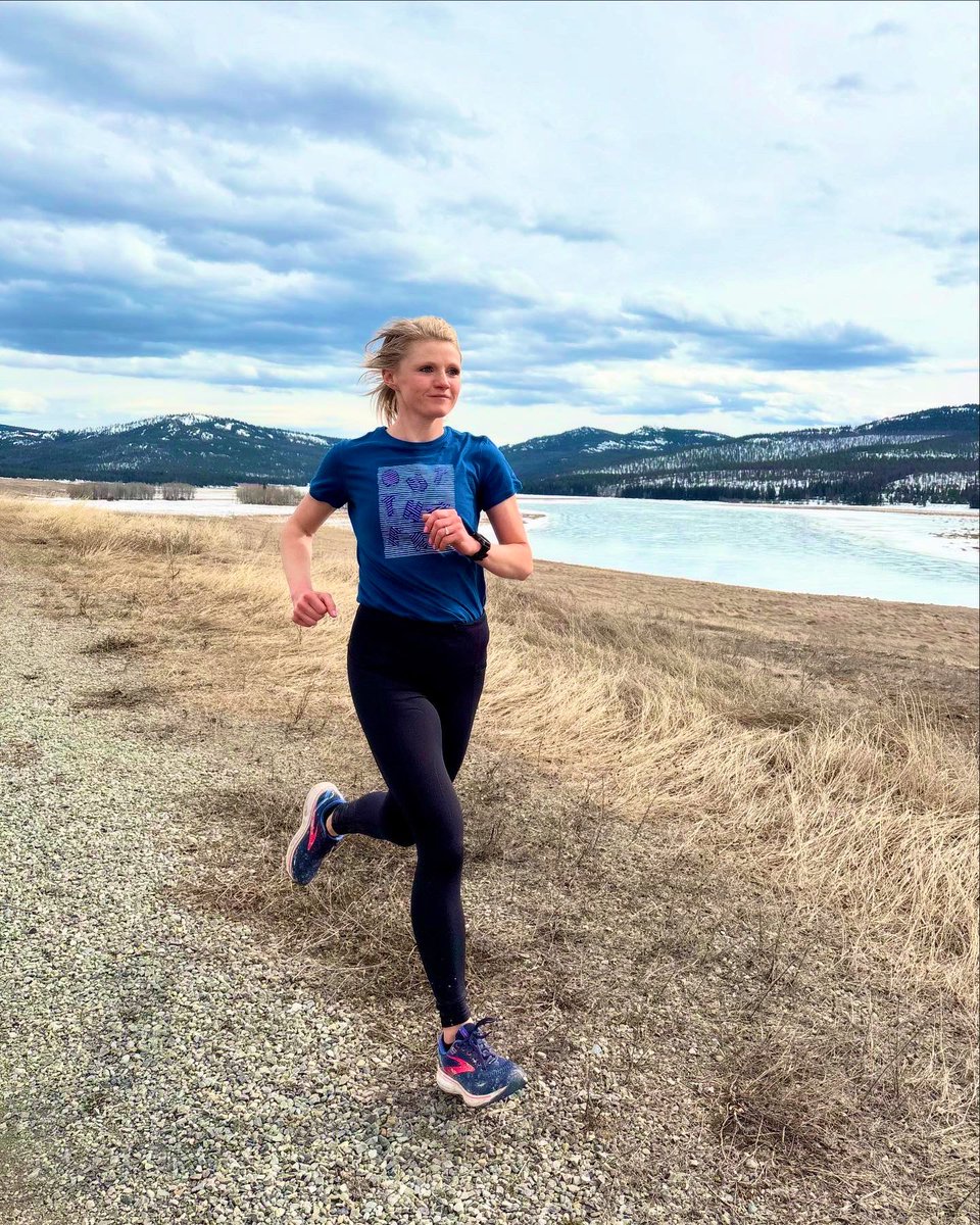 kaeloni_neville's tweet photo. I want to run where the people aren’t 🙃

#solorunner #runinnature https://t.co/BmYzw7zStT
