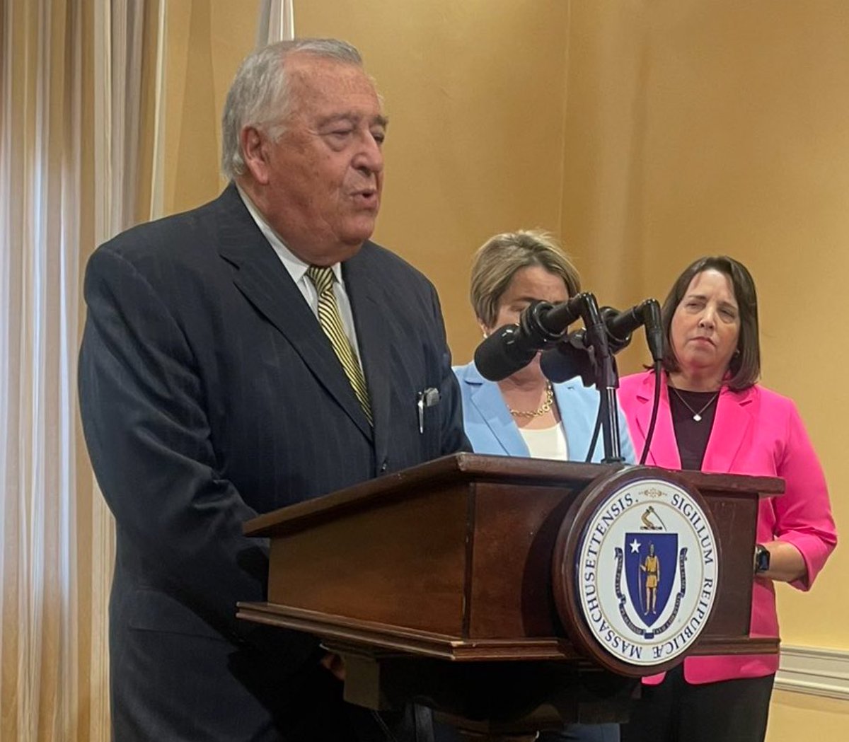 Mass Daily News tweet media