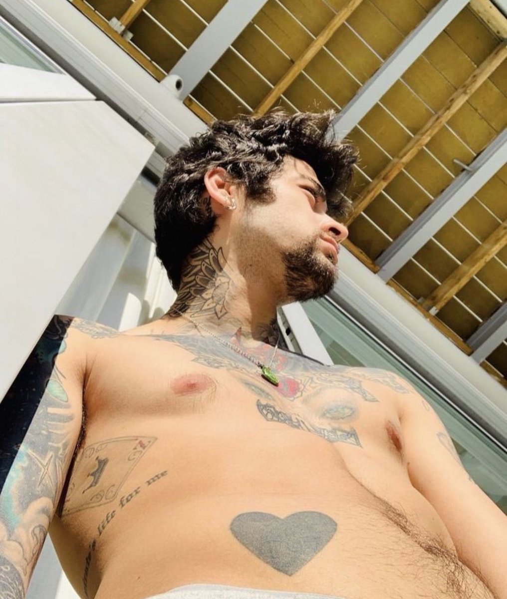 ZJMCRAVE's tweet image. zayn is so fine 😮‍💨