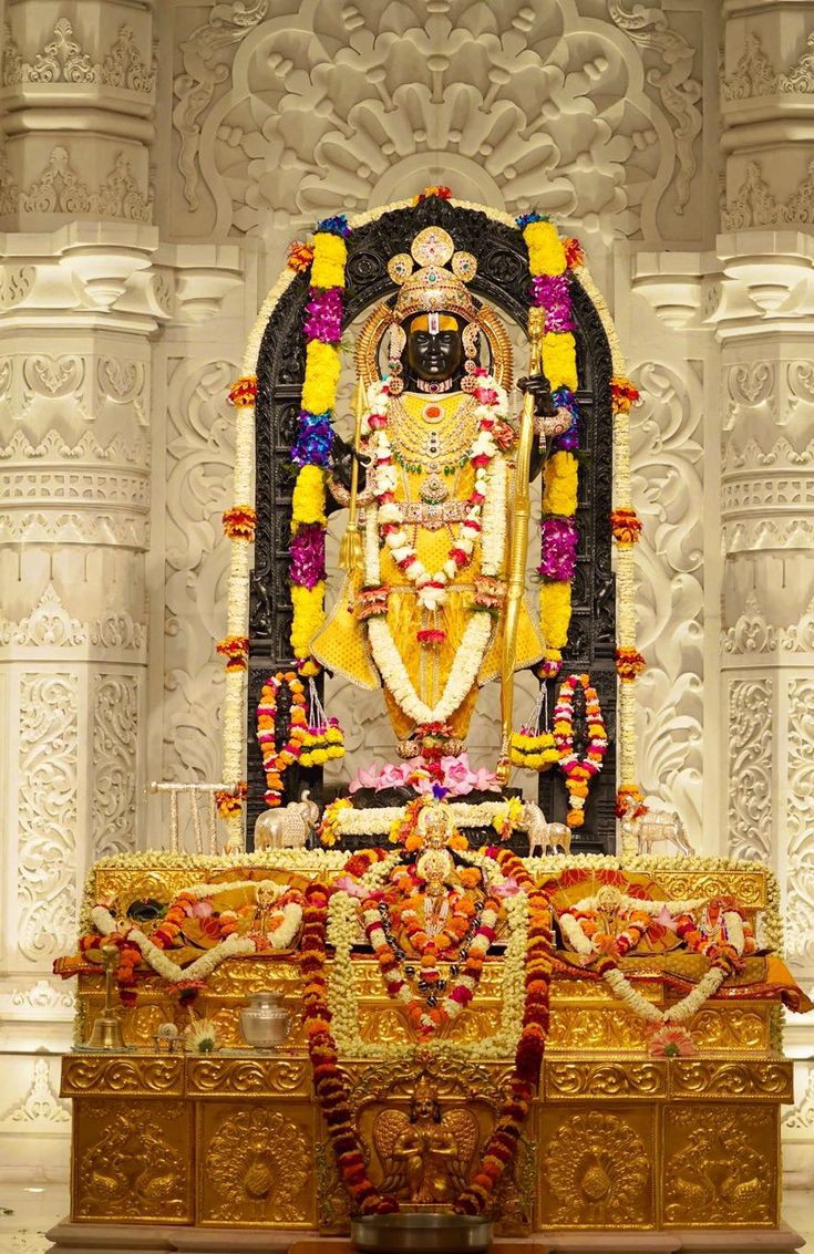 रंगभरी एकादशी पर दरबार में सुंदर सजाए गए ब्रह्मांड में सबसे सुंदर स्वर्ग भी ललचाए सरकार श्री राम अद्भुत दर्शन
