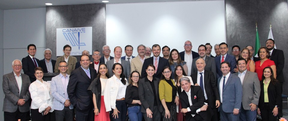 La Comunidad CANAIVE llevó a cabo su Asamblea 80, donde José Pablo Maauad rindió protesta para un segundo período como Presidente. 
Su plan de trabajo 2025  destaca los ejes: Desarrollo Competitivo y Sostenible, Innovación y Economía Digital y Diversidad, Inclusión y Paridad.