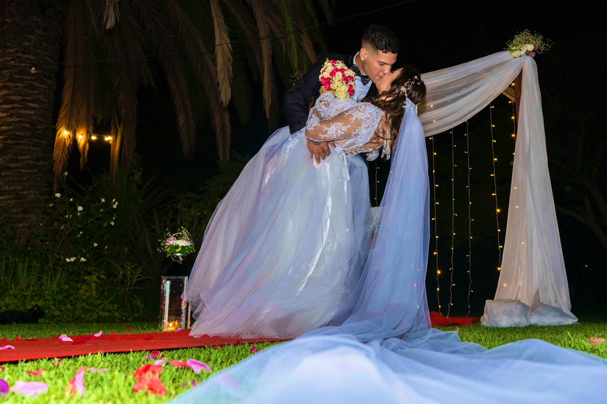 valenibx's tweet photo. ✨Happily ever after ✨ https://t.co/SHqCt7MwBy