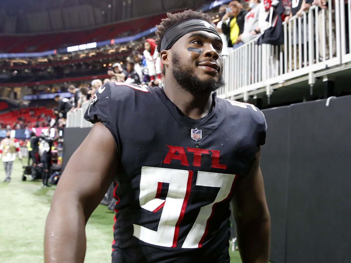 BearsNationCHI's tweet photo. BREAKING 🚨🚨🚨

Poles isn’t done yet! The #Bears have signed DT Grady Jarrett. 

3 years $43.5m with $28.5 guaranteed per @AdamSchefter https://t.co/jgtKEiMppn