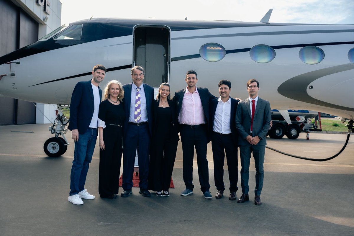 DraperCygnus's tweet photo. 🇵🇾 Paraguay, primera parada de la Draper Cygnus Tech Week

El 4 de marzo marcó el inicio de una semana llena de innovación, tecnología y grandes encuentros. @TimDraper y @AdamDraper llegaron a Paraguay para compartir su visión con la comunidad emprendedora. https://t.co/utCHQlMg40