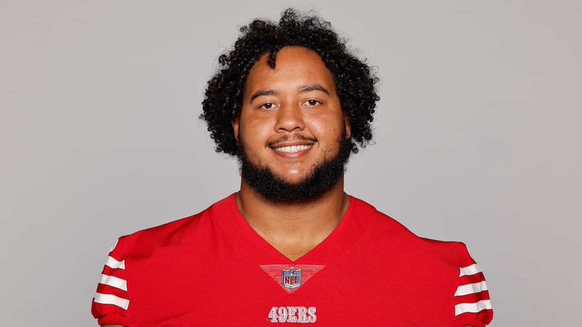 The #Packers are finally fucking making a move, signing former #49ers G Aaron Banks to a 4-year, $77M contract, per <a href="/RapSheet/">Ian Rapoport</a>.