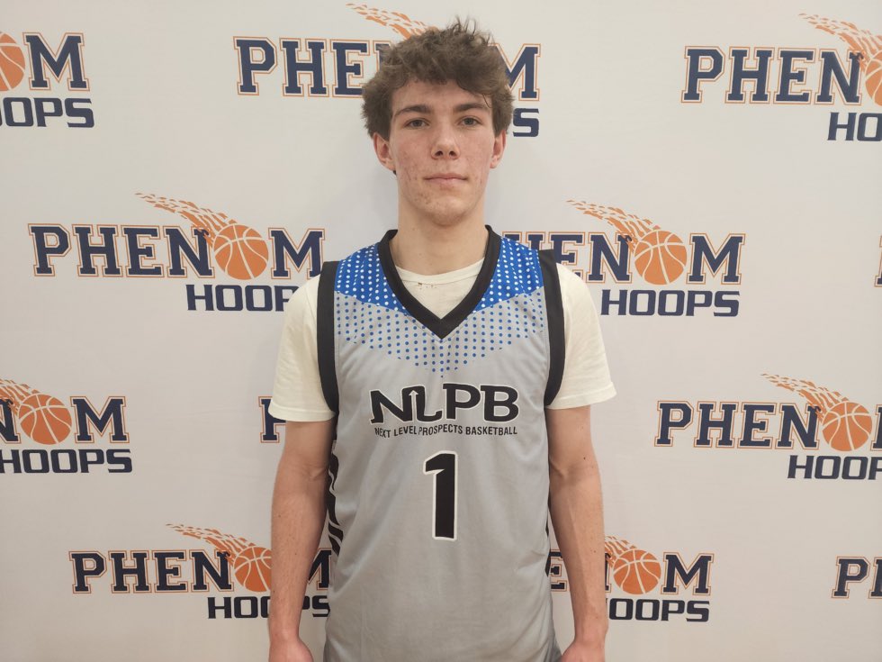 Phenom_Hoops's tweet photo. Player Standouts at Phenom March Showcase 

READ ||: https://t.co/G8yUOw4f1K #PhenomMarchShowcase https://t.co/u3TAOyN8Eo
