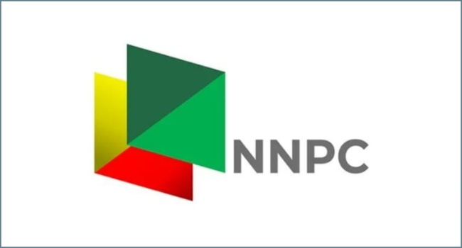 channelstv's tweet photo. NNPCL Clarifies Naira Crude Contract With Dangote Refinery
https://t.co/G7pcsoCMWn https://t.co/2VsbyorVva