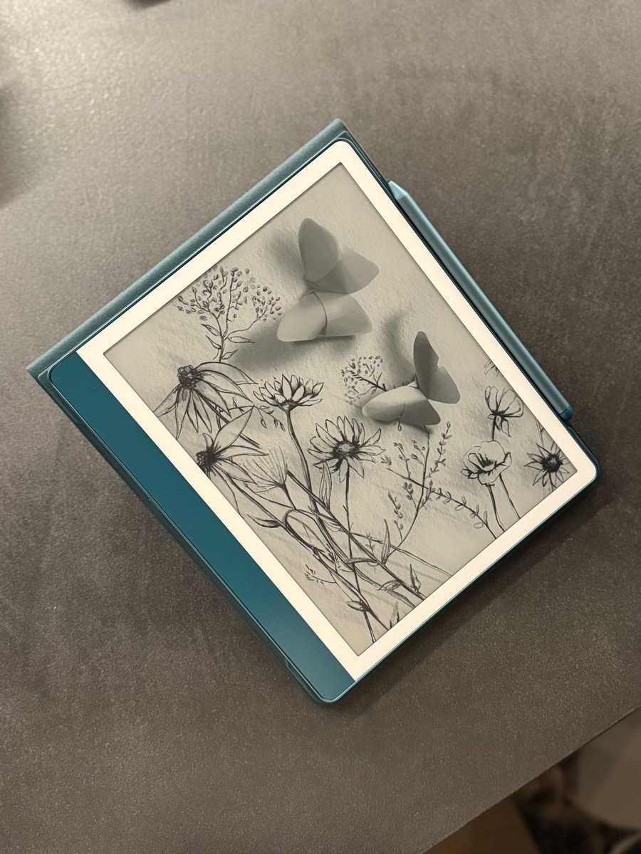 patcarrarini's tweet image. Nuovo Kindle Scribe, ed è subito amore. 

(Se non mi vedete in giro per feste mondane e aperitivi modaioli nei prossimi mesi, sapete perché.)

#Kindle #Scribe #BookLovers 📚📖 🎉😍