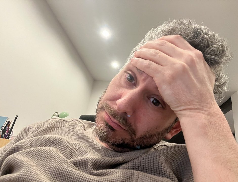 h3h3producitons's tweet photo. New video is up on the channel. Discussing life without the kids after they were taken away, Hila and I’s falling out, the crew walking out mid stream, and of course talking about Hasan. I WILL GET MY KIDS BACK!!!

https://t.co/4BguVktiId https://t.co/83jEYKtWsJ