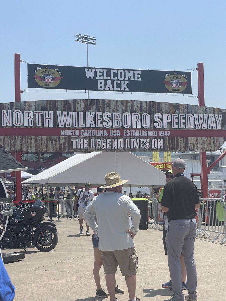 cole0042's tweet photo. @NWBSpeedway @NASCARNation https://t.co/1Lao9Ocddj
