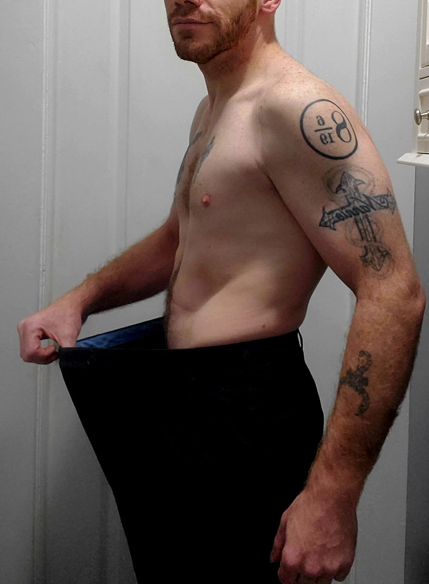 the_proper_gent's tweet image. #followme on my #weightlossjourney back to this version of myself. #goalsset are #goalsreached Click #follow and I will #followback