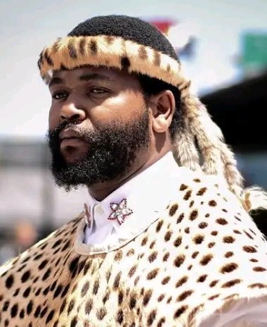Singer Amanda Black has denied circulating rumors claiming that she was sexually assaulted by Sjava.