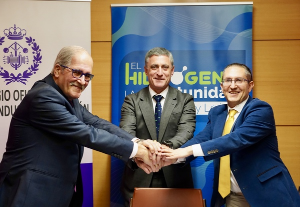 Agencia Ical (@agenciaical) on Twitter photo #CastillayLeón cuenta con 60 proyectos de generación de hidrógeno verde, siete de ellos con declaración de impacto ambiental favorable
▶️Los ingenieros industriales y H2CYL impulsarán “este sector energético"
<a href="/H2_CyL/">Asociación Castellano y Leonesa del Hidrógeno</a>
agenciaical.es/Noticia/664851 #CastillayLeón cuenta con 60 proyectos de generación de hidrógeno verde, siete de ellos con declaración de impacto ambiental favorable
▶️Los ingenieros industriales y H2CYL impulsarán “este sector energético"
<a href="/H2_CyL/">Asociación Castellano y Leonesa del Hidrógeno</a>
agenciaical.es/Noticia/664851