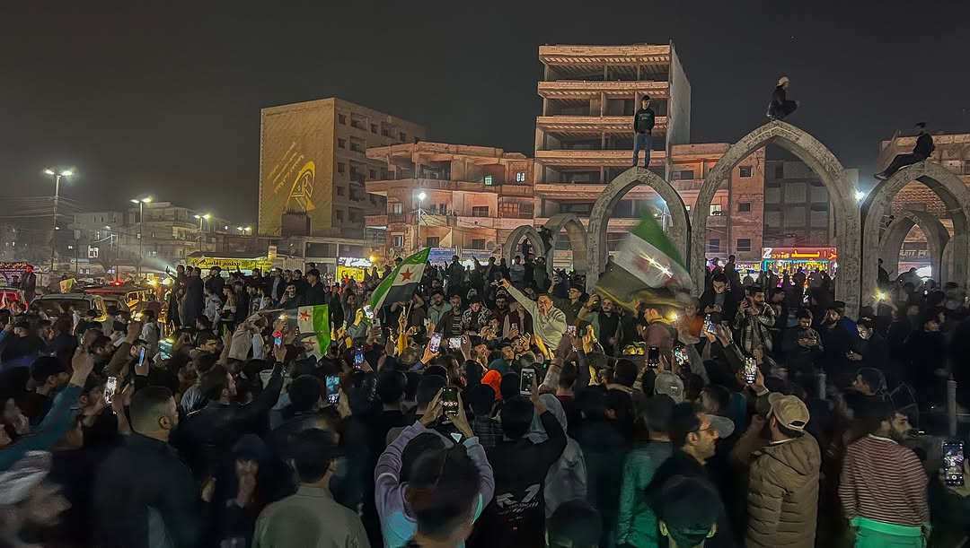 ivarmm's tweet photo. الرقة تحتفل 💚 https://t.co/J1DqG89R4w