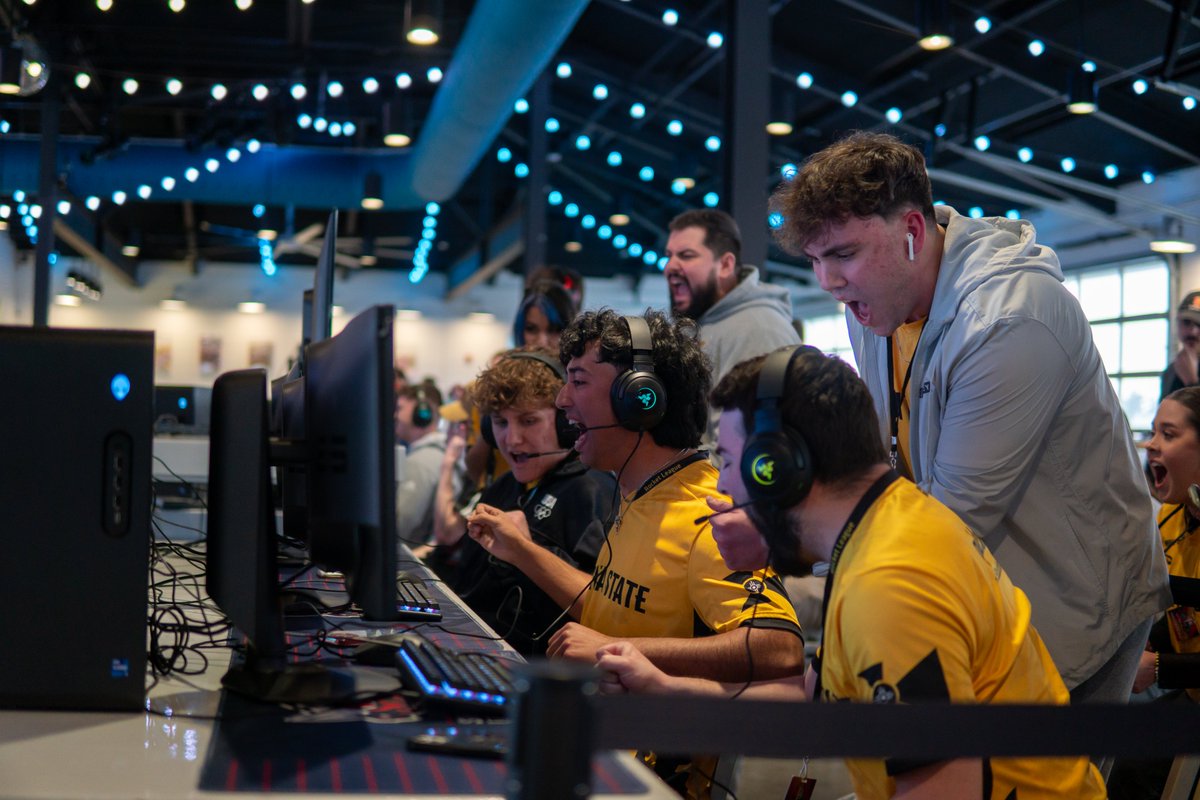 Passion.

📸: Me
🙌: <a href="/EsportsWSU/">Wichita State Esports</a> 
📌: <a href="/BoostontheBeach/">Boost on the Beach</a>