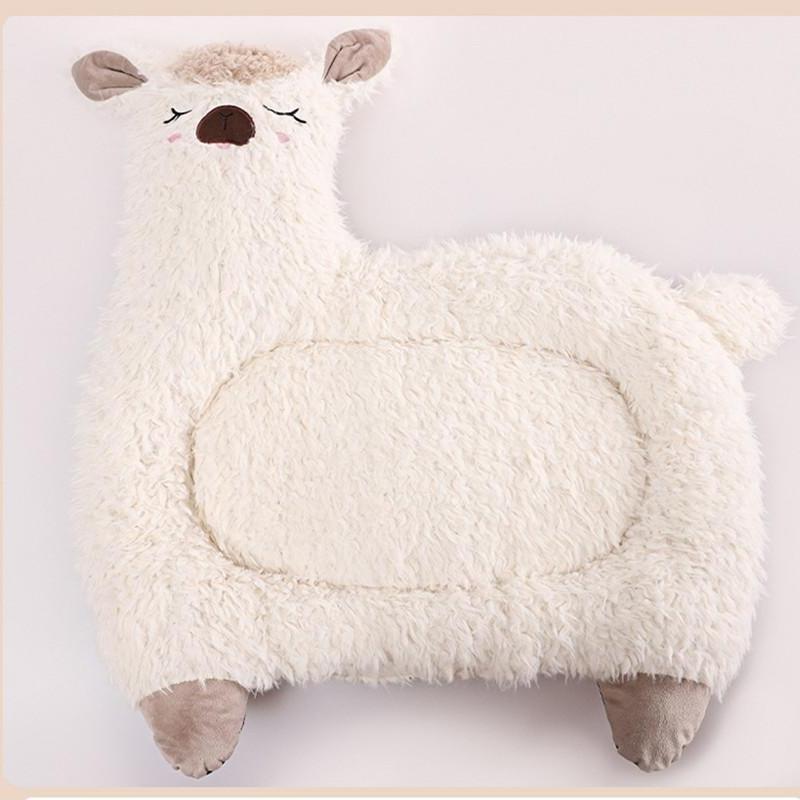 UnicunShop's tweet photo. Spoil your furry friend with the ultimate cuddle haven! 🦙 Our Cozy Alpaca Pet Bed is like a warm hug for your pet.  They'll be living their best life (and dreaming of endless treats!)😴 Get yours now: https://t.co/lTDqIWV4Ev  #petbed #spoiledpets #alpacawool https://t.co/SSQsVHpzqI