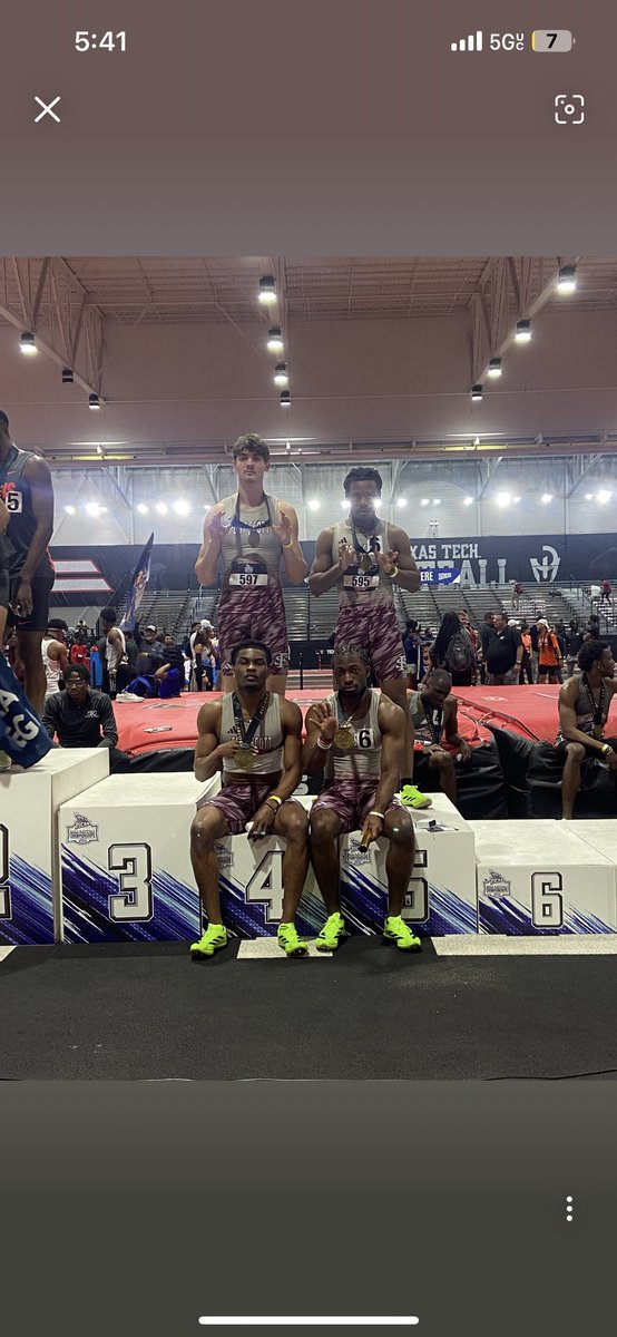 keaton_hansard's tweet photo. 4x400m relay at indoor nationals took 4th overall, relay split was 47.5, and was awarded All-American. Very grateful to be able to compete at this level. #JUCOPRODUCT #trackandfield #glorytoGod #AllAmerican #nationals #uncommitted https://t.co/FXYRmD0dn2