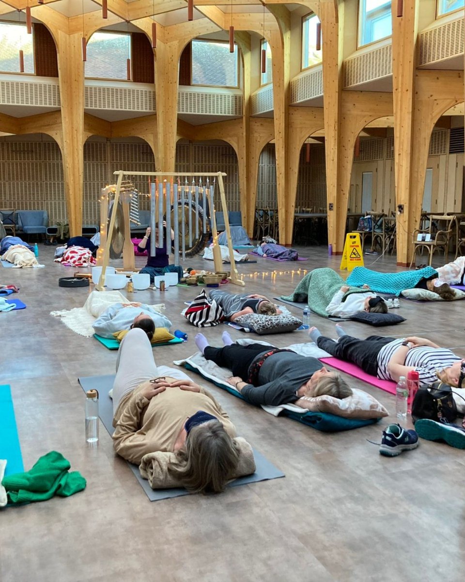 Welcome spring with a transformative Sound Bath Experience on 25 March at 7pm 🌱.  Led by Sacred Sound Therapy, relax, restore balance &amp; boost well-being.  #WorcestershireHour

Book your place here! buytickets.at/strichardshosp…