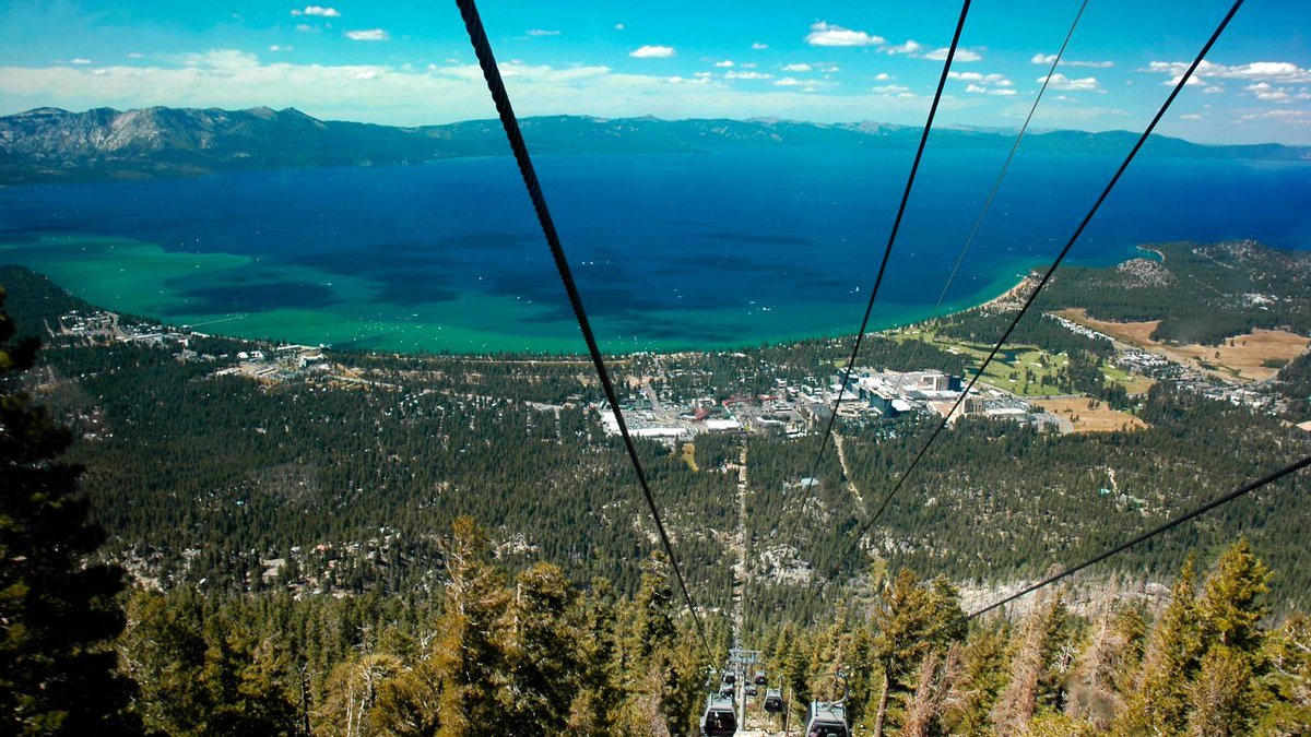 CaesarsAir's tweet photo. ✈️Get out of town by flying to Laughlin, NV or Lake Tahoe/Reno, NV if you live around Garden City,KS!

#Laughlin - [4/30-5/4]
#Reno &amp; #LakeTahoe - [6/1-6/5]
*both are shared flights*
For more airport info: @GCKAirport 

✨Book your flight + hotel package: https://t.co/Dzl3eLHwhX https://t.co/JqAKVOFfmP