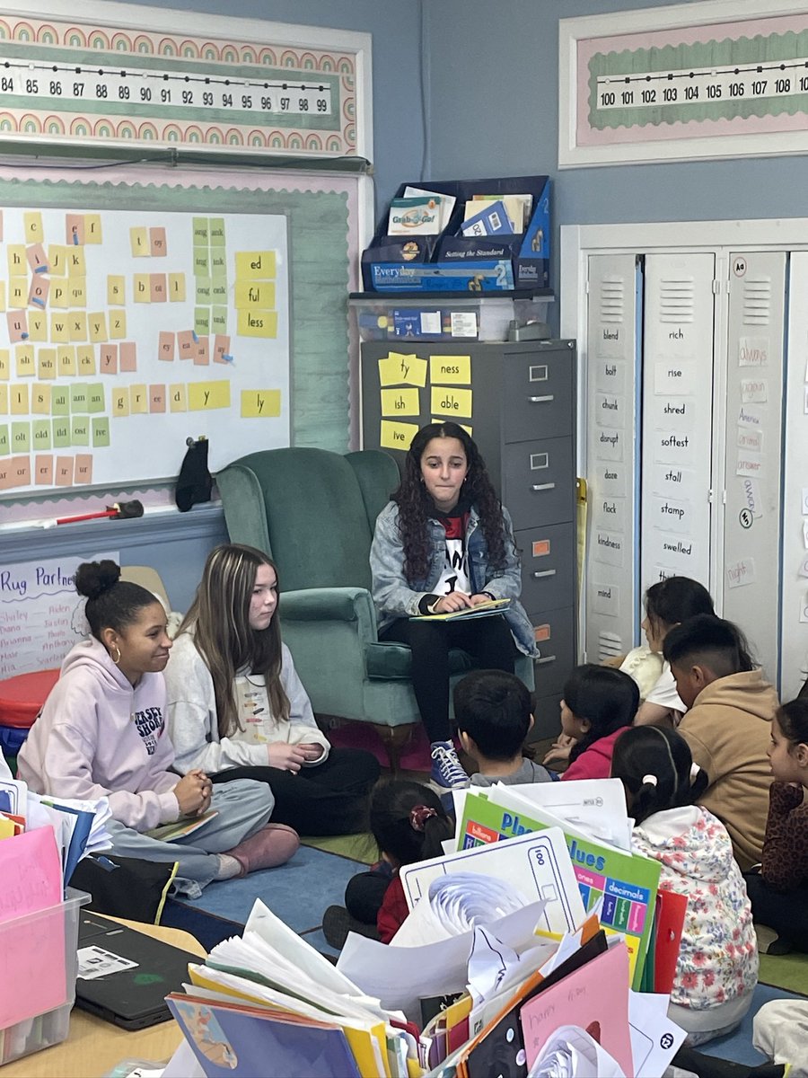 We were honored to participate in Stony Brook Elementary’s Read Across America Celebration! Some of our members visited different classrooms to share their love of reading!