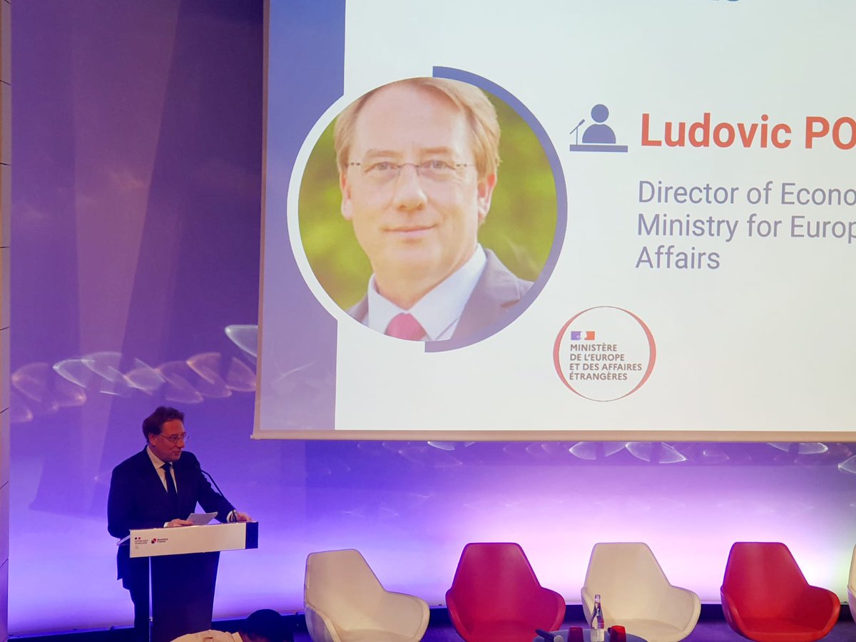 ludovic_pouille's tweet photo. 🇺🇿🇨🇵 J'ai été ravi d'intervenir ce matin en ouverture de la séquence santé France - Ouzbékistan, en présence du Ministre de la santé Ouzbék, M. Khudayarov, organisée par l'association @FrencHealthcare et accueillie par @businessfrance.

Ce fut l'occasion pour moi de souligner que l'ensemble des hôpitaux, praticiens et entreprises françaises mobilisées dans le cadre de ce forum sont disposées à coopérer avec l'Ouzbékistan dans les domaines identifiés comme prioritaires que ce sont l'oncologie, la médecine d'urgence et la formation des professionnels de santé. 

Je me réjouis de la signature d'une déclaration d'intention entre nos deux ministères de la santé dans le cadre de la visite officielle du Président d'Ouzbékistan demain à Paris, afin de renforcer les partenariats avec nos hôpitaux, instituts de recherche et entreprises.

Ainsi, une réunion ce matin avec M. Khudayarov en présence du fédérateur santé à l'export Georges-Fabrice Blum et des entreprises et hôpitaux français parmi lesquels l'Hôpital Foch, l'Assistance Publique - Hôpitaux de Paris, Bertin Technologies, C3Medical, Airinspace, DMS Imaging et Ginger Health, a permis d'envisager concrètement des partenariats dans les secteurs identifiés comme prioritaires par l'Ouzbékistan.

#FranceUzbekistan 🇨🇵🤝🇺🇿