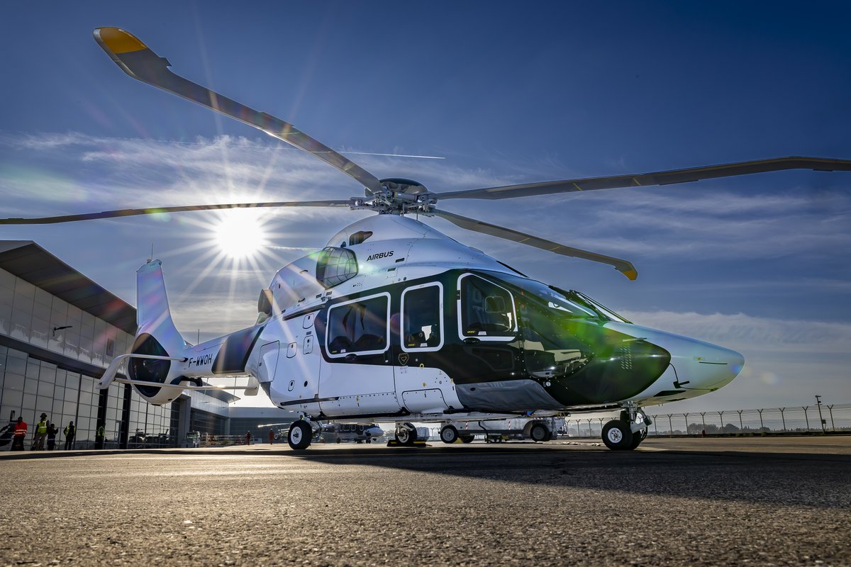 MilestoneHeli's tweet photo. Milestone has signed lease agreements with @Omni Helicopters International for seven helicopters, including two @Airbus H145s, one Airbus H135, one new Airbus H160, one new Airbus H175, and extended leases on two @Sikorsky S92 helicopters. Read more https://t.co/jktNPD392J https://t.co/VpXmLD6aVi