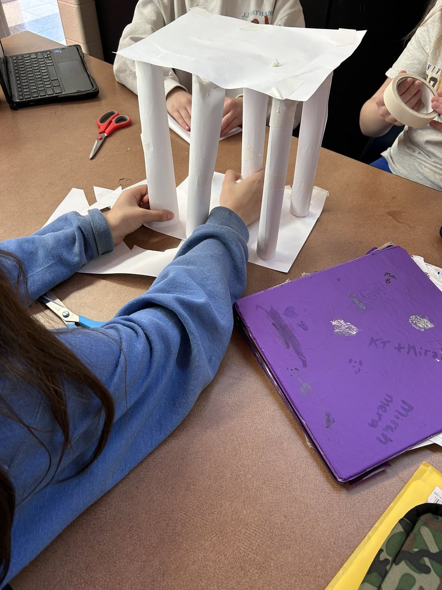 MsKeefer tweet media