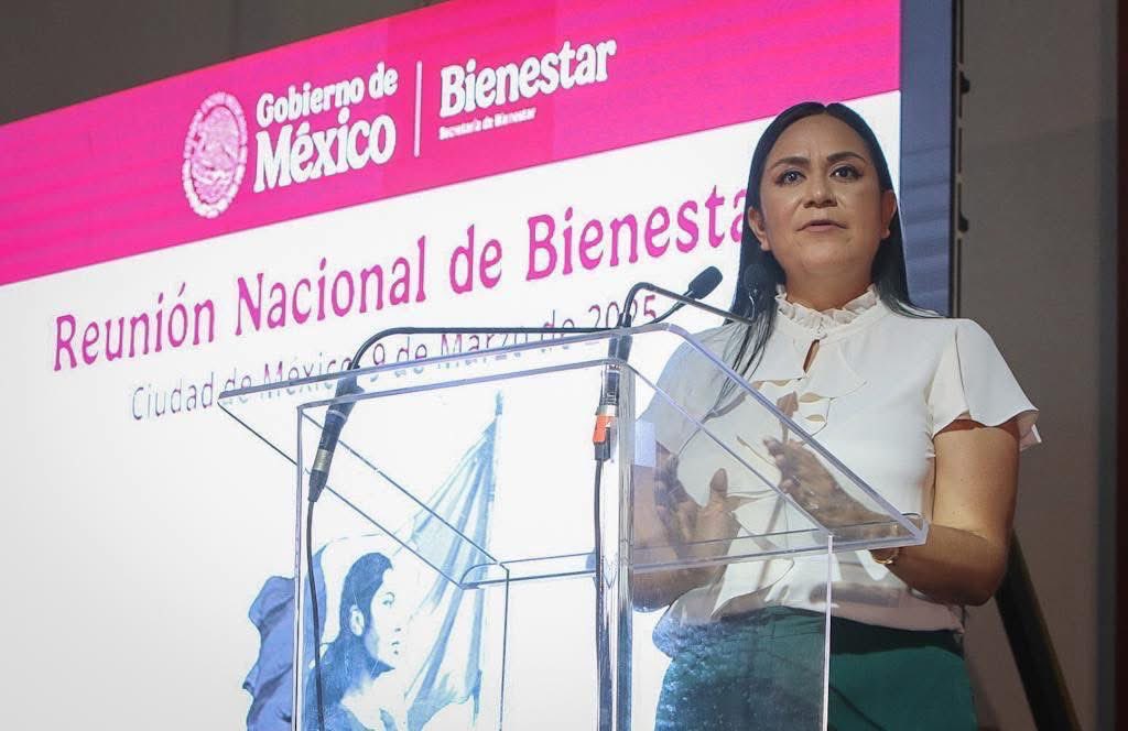 NancyOrtizOax's tweet image. Encabezados por la secretaria, @A_MontielR, ayer, después de la asamblea informativa, los delegados federales y directores regionales de todo el país nos reunimos para revisar avances de los #ProgramasBienestar. Trabajando unidos construimos la transformación.