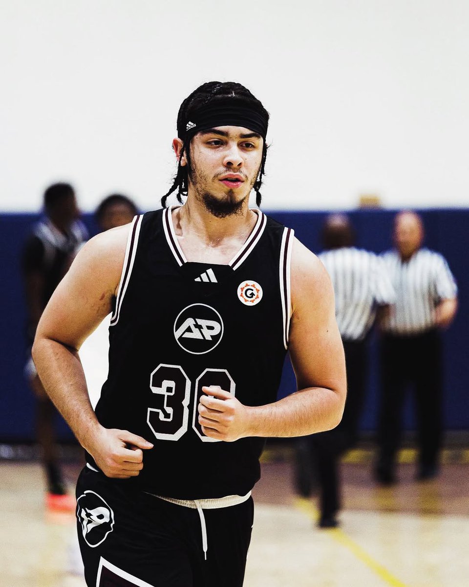 Rodger Bohn (@rodgerbohn) on Twitter photo 6'6 '25 Xaviel Rodriguez of <a href="/APprepHoops/">Accelerated Prep basketball</a> (CO) showed that he can hold his own vs anyone at <a href="/TheGrindSession/">The Grind Session</a> Napa 2, as seen w/his 21 pts (6 3PT)vs national power Prolific Prep.Big shooter is taking visits,but is still wide open.
More on <a href="/Ballislife/">Ballislife.com</a> 👇
ballislife.com/grind-session-… 6'6 '25 Xaviel Rodriguez of <a href="/APprepHoops/">Accelerated Prep basketball</a> (CO) showed that he can hold his own vs anyone at <a href="/TheGrindSession/">The Grind Session</a> Napa 2, as seen w/his 21 pts (6 3PT)vs national power Prolific Prep.Big shooter is taking visits,but is still wide open.
More on <a href="/Ballislife/">Ballislife.com</a> 👇
ballislife.com/grind-session-…
