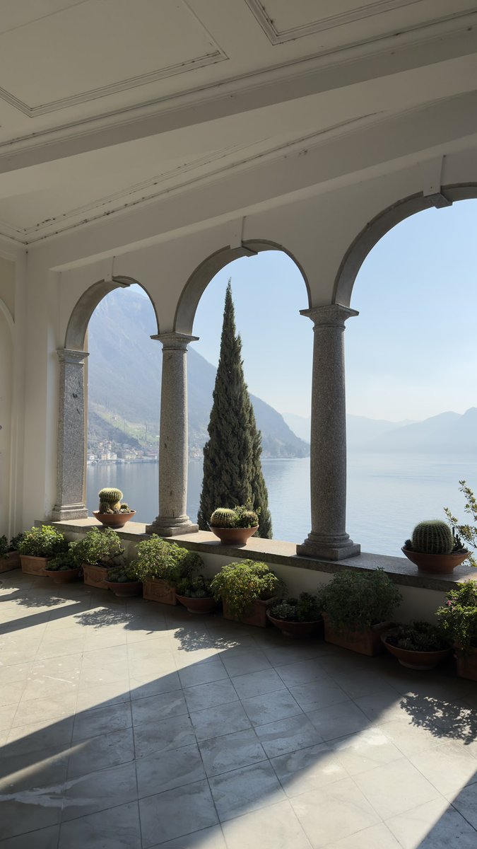 MarcelinJibril's tweet image. Je suis allé au Lac de Côme et c’est d’une beauté wouah