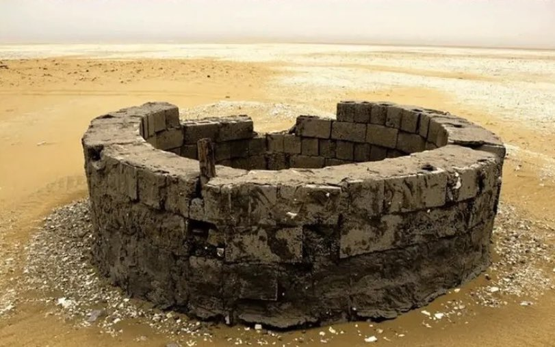 سورة يوسف :
نزلت في عام الحزن سورة الوحيده في القرآن التي تقصه قصه كامله بكل لقطاتها، 
وستعرف أشياء جميله الذي فيها ؟