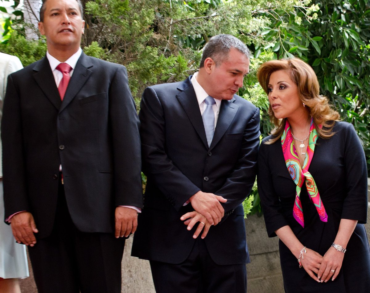 Entonces la Procuradora General de la República en el sexenio del Capo Felipe Calderón, Marisela Morales también desconocía las actividades ilícitas de García Luna?
Pues quién trabajaba en ese sexenio?
🚨 está fichita quiere ser Ministra de la Nación!
No llegará!
RT