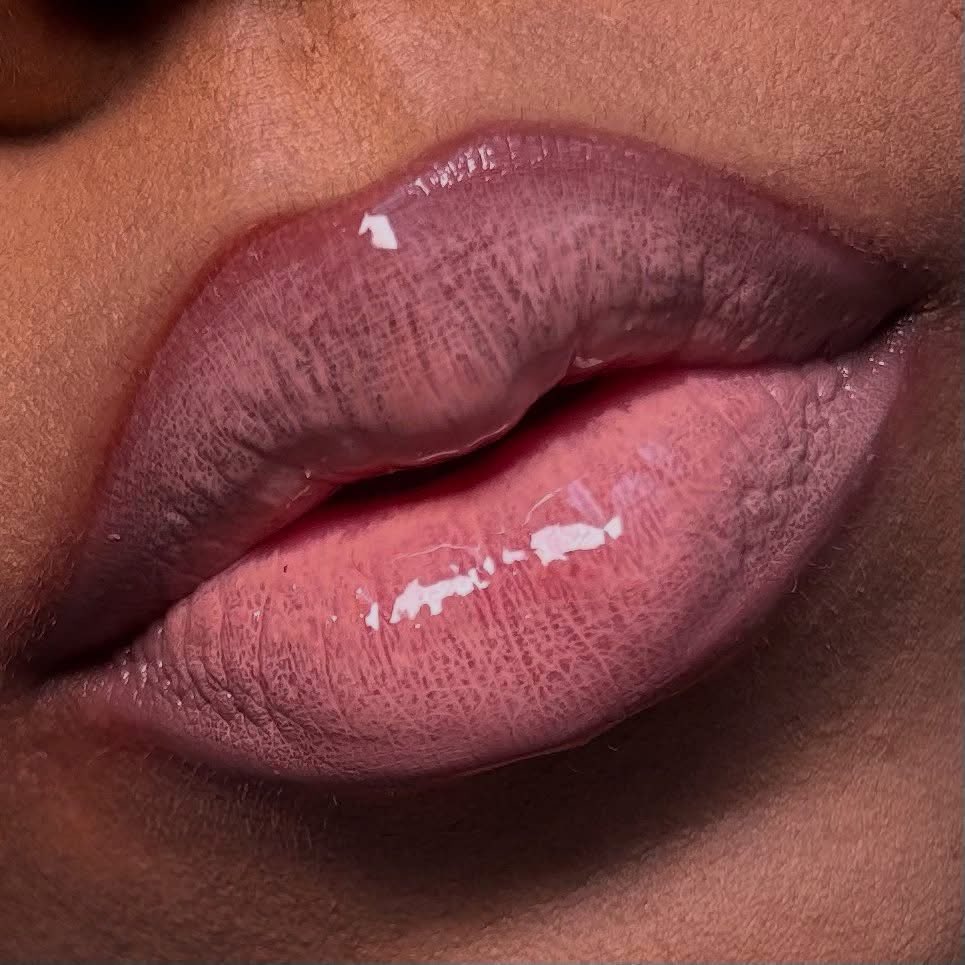 MSublimity's tweet image. We love a good lip combination! 🖤Slay your luscious lip, combos with mirroredsublimity lustrous lippies! 

Combo : coco and skintight 

#mirroredsublimity